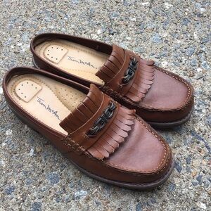 Like New Thom McAn Chestnut Leather Slip-On Loafers